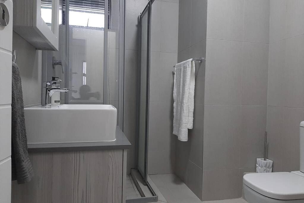 Mikeys Place On New: 2Bed2Bath No.1 With Free Wifinetflix Мідранд Екстер'єр фото